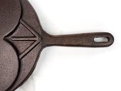 DesiDine Pre-Seasoned Cast Iron Uttapam Pan, 3 Pit, 23 cm, Induction Friendly